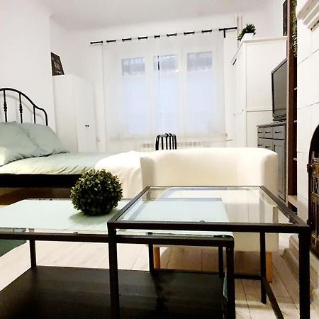 Separated Kitchen, Fast Internet Aleja 3 Maja 2M80 Warsaw Luaran gambar